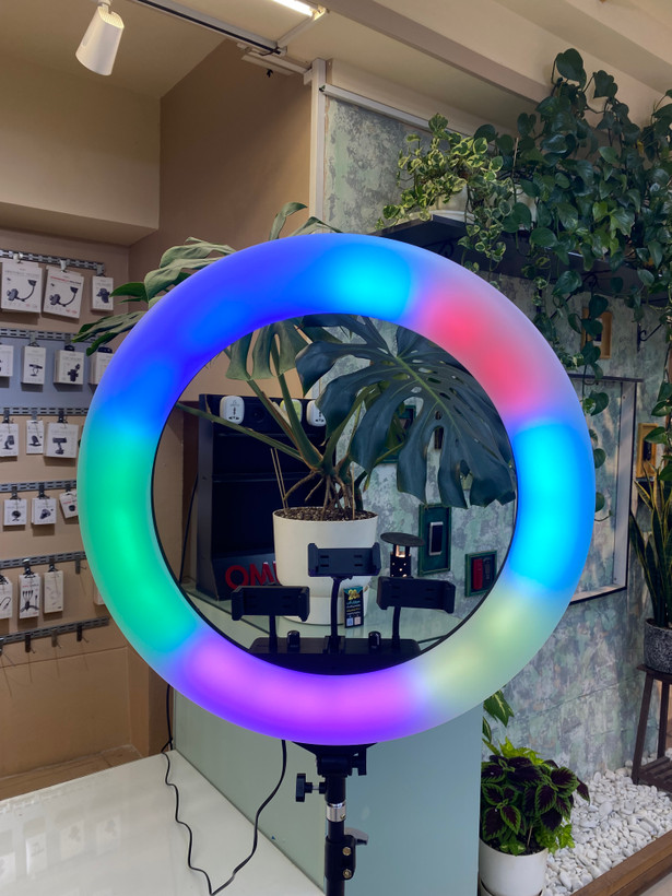 رینگ لایت آکو مدل AKO RGB-1 با قطر 22 اینچ