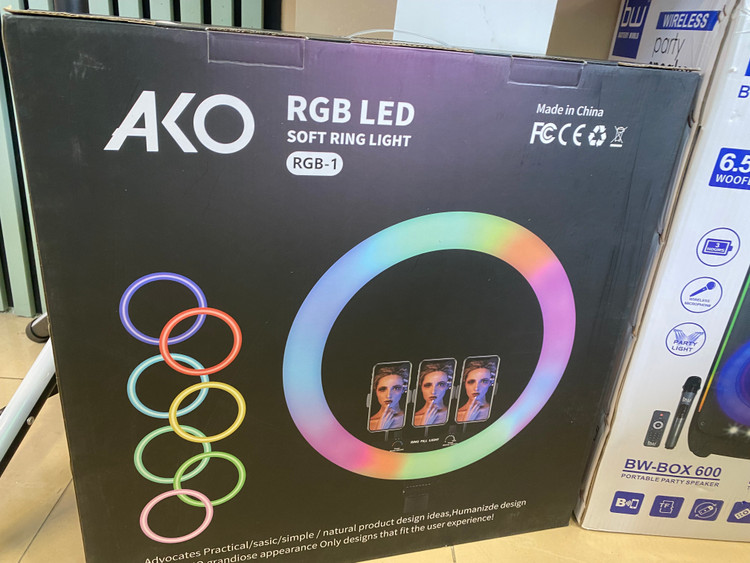 رینگ لایت آکو مدل AKO RGB-1 با قطر 22 اینچ