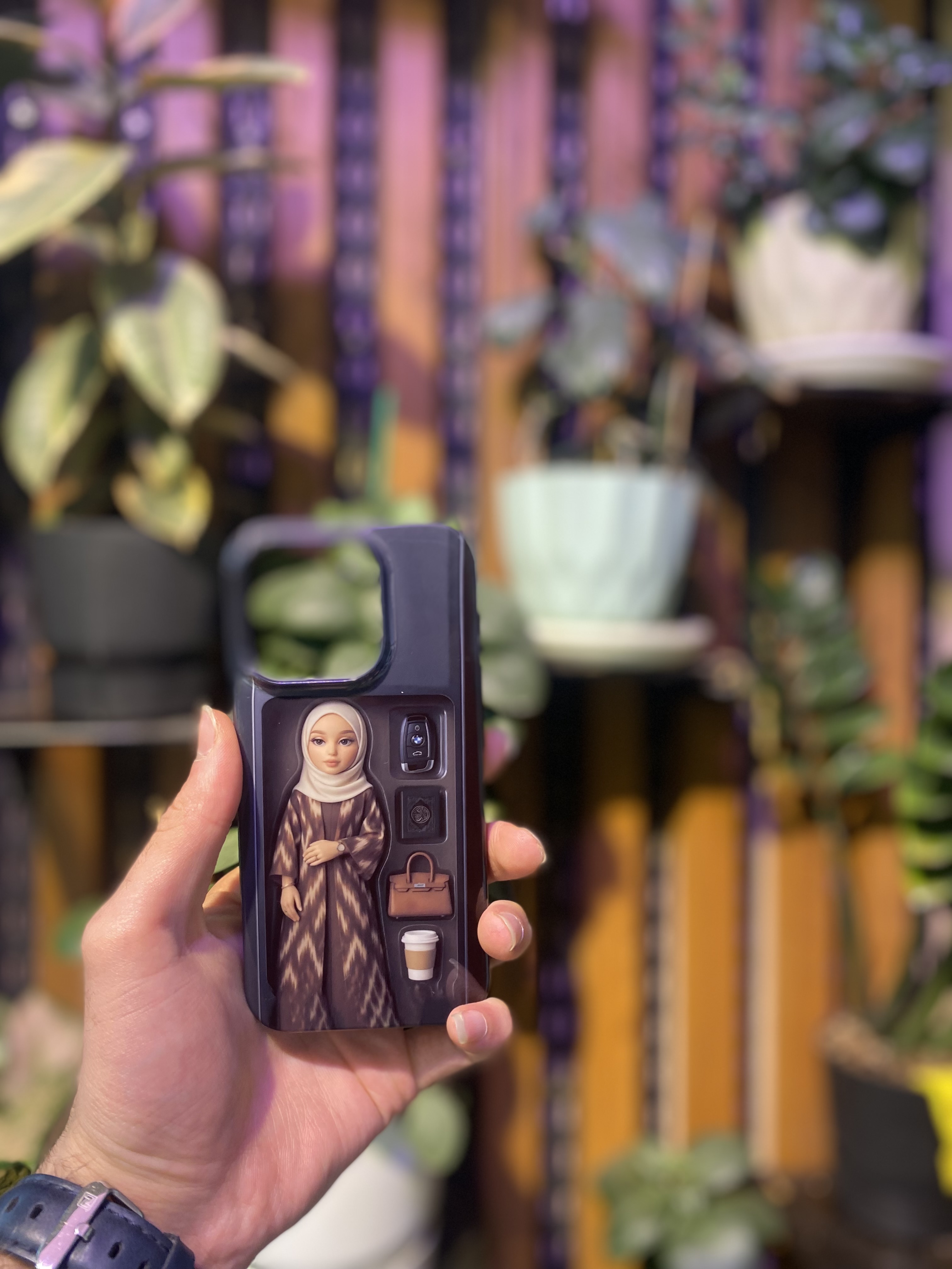 گارد مدل پینترستی طرح حجاب ایفون 16پرو